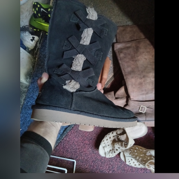 Shoes - Picture 10 of 13